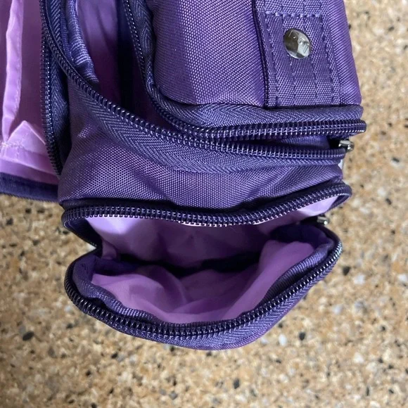 Lug Trolley Cosmetic Case - Picture 9 of 12